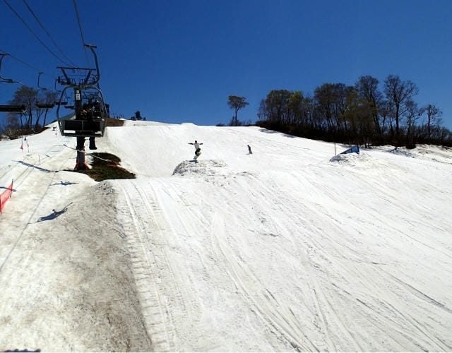 東海地方でスノボを楽しむには
