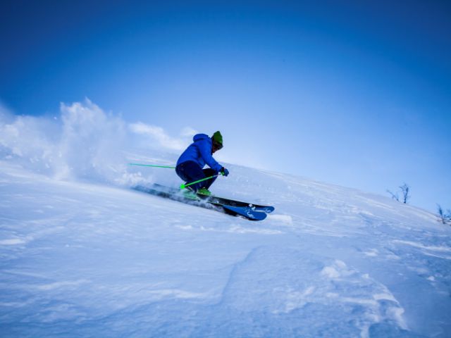 関西発のスノボバスツアー